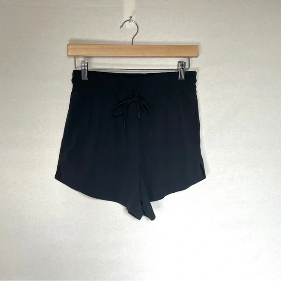 Athleta Black Crossroads High Rise Featherweight Athletic Shorts Women’s Size XS - Picture 2 of 11